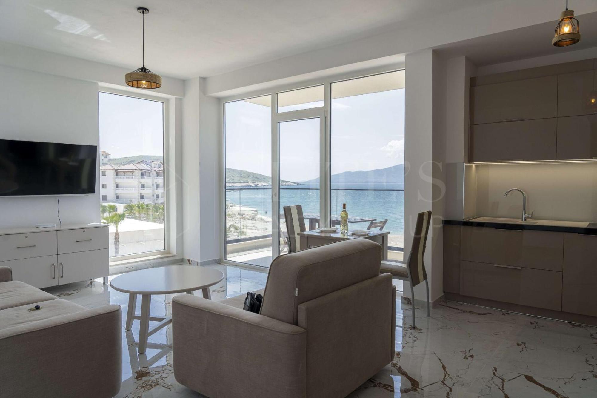 Beachfront Apartament *