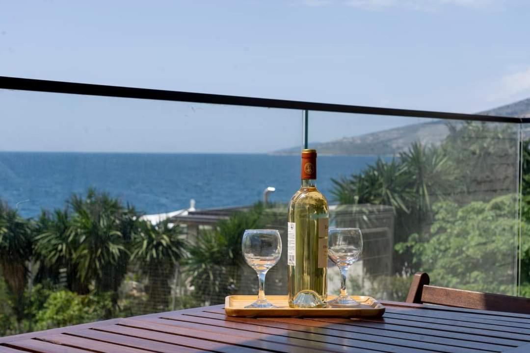 Beachfront Apartament Saranda