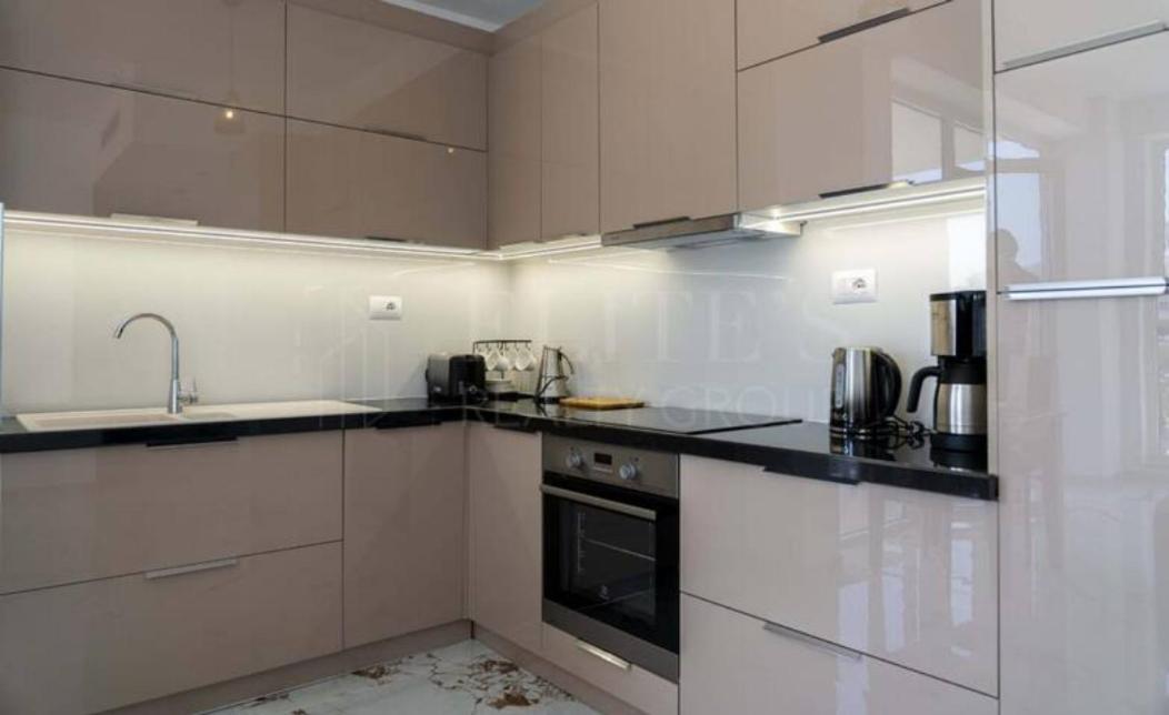 Beachfront Apartament Saranda