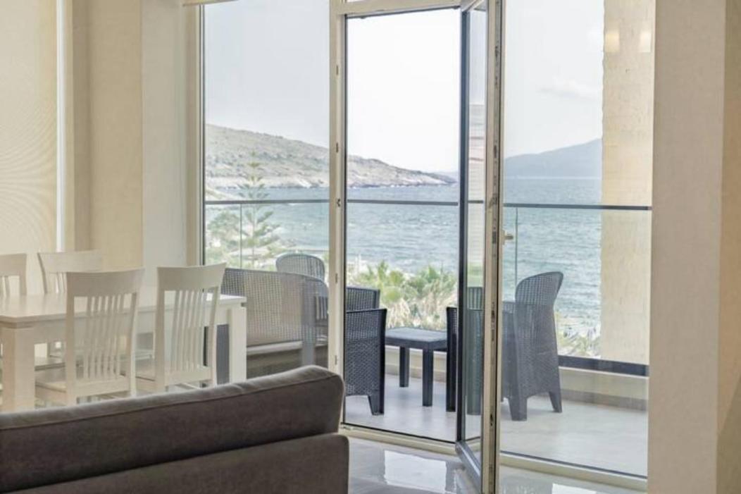Beachfront Apartament Saranda